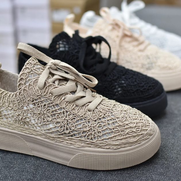 Baskets en dentelle